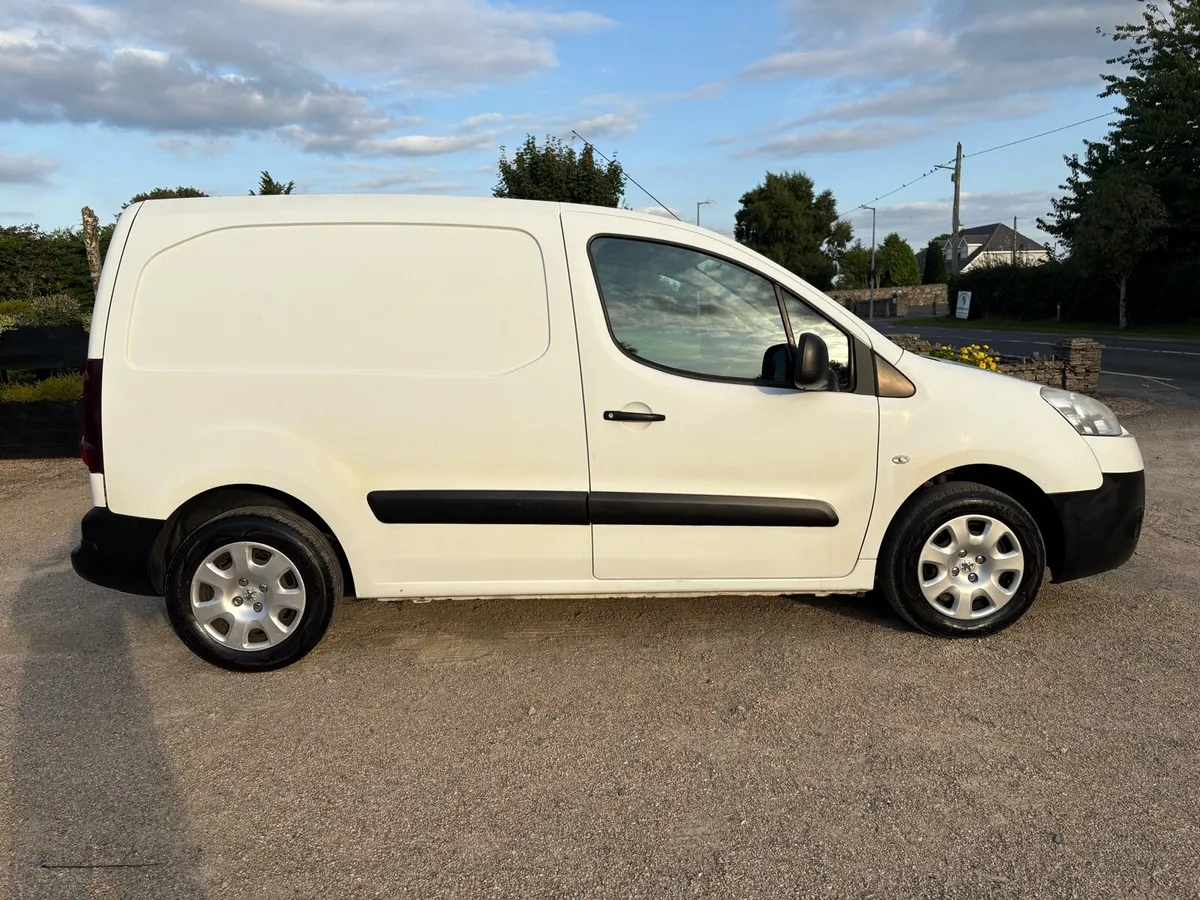 Peugeot Partner NEW CVRT - Image 1