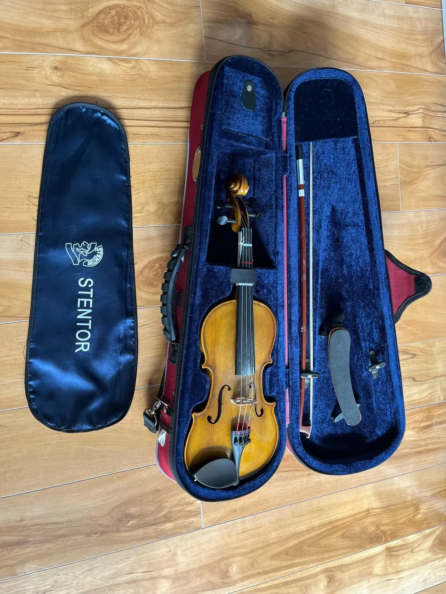 Stentor Student II 1/2 size violin - Image 1
