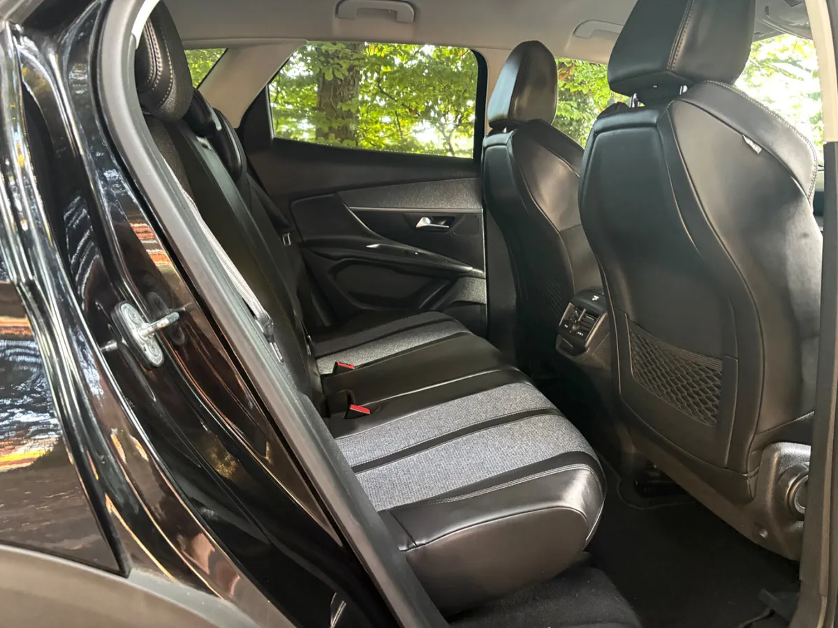 2018 Peugeot 3008 Allure 1.2 ***Ultra Low kms*** - Image 3