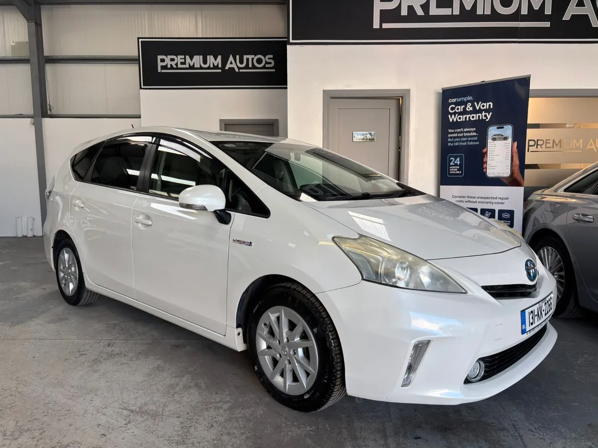 Toyota Prius 2013.  1.8 PETROL  HYBRID. AUTO - Image 1