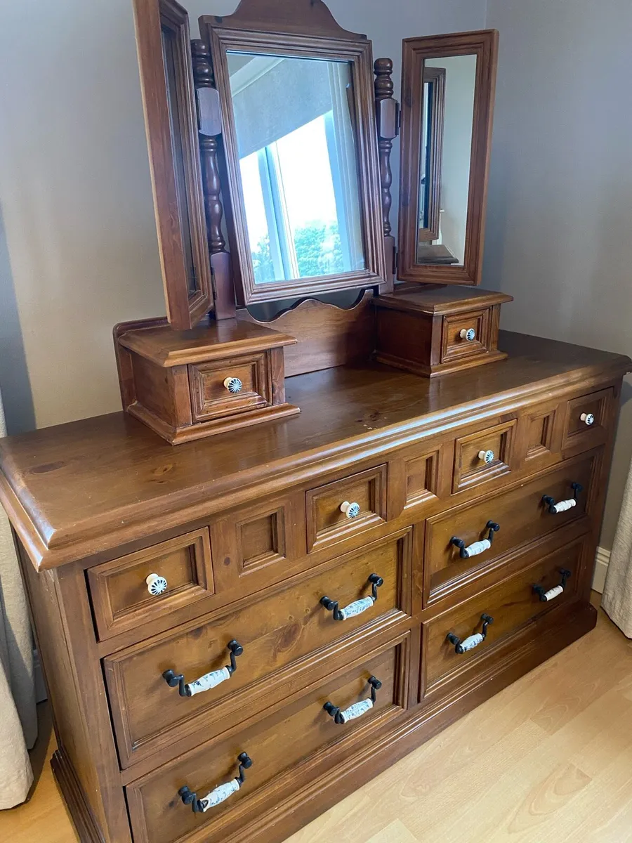 Dark oak furniture - Image 1