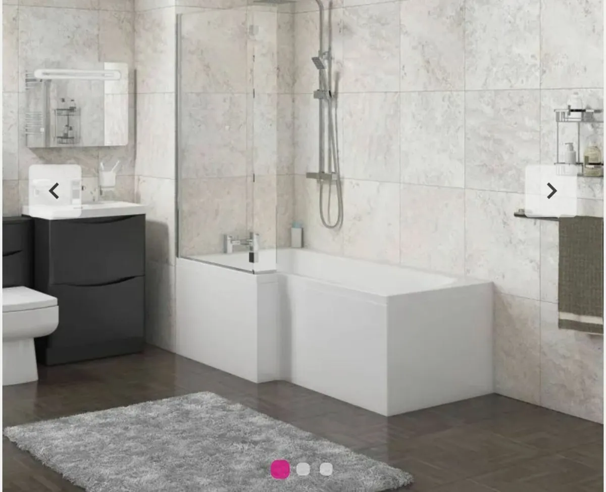 Bath Tub + Accessories - Image 1