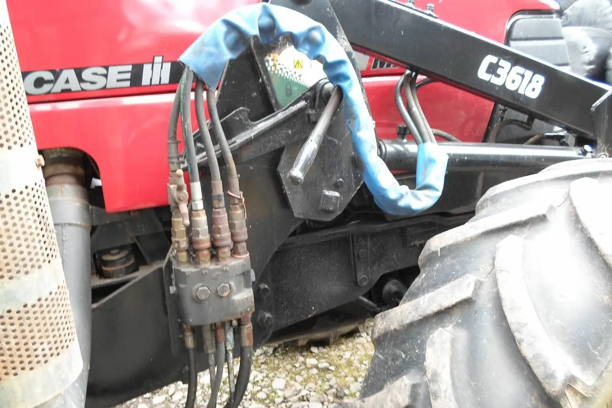 LOADER FOR TRACTOR - Image 3