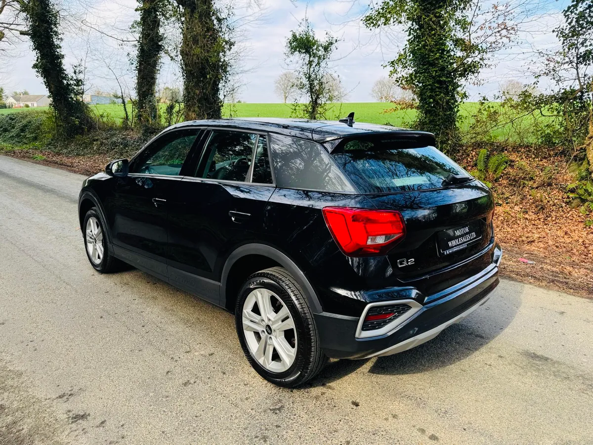 221 AUDI Q2 2.0 TDI Automatic leather reverse cam - Image 2