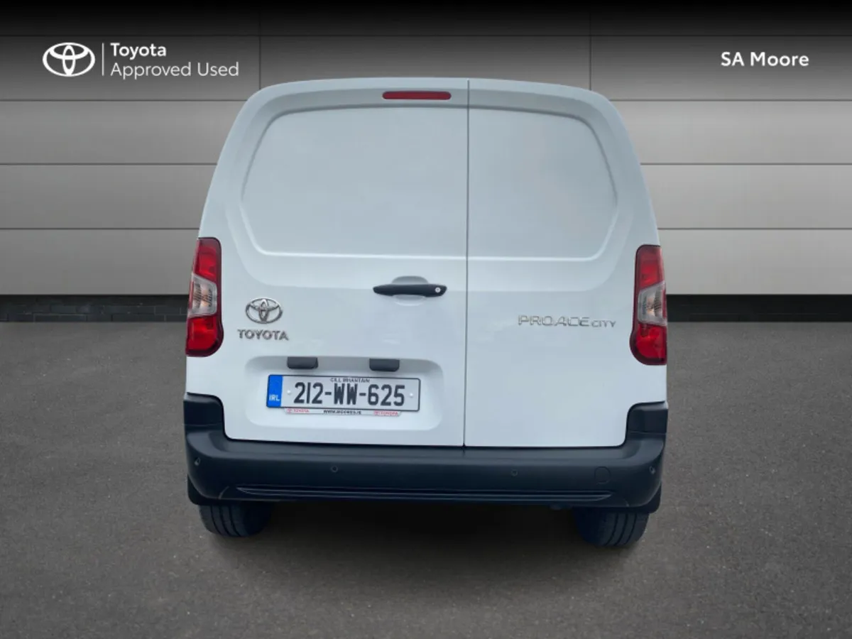 Toyota Proace City 100BHP GX 1000kg - Image 4