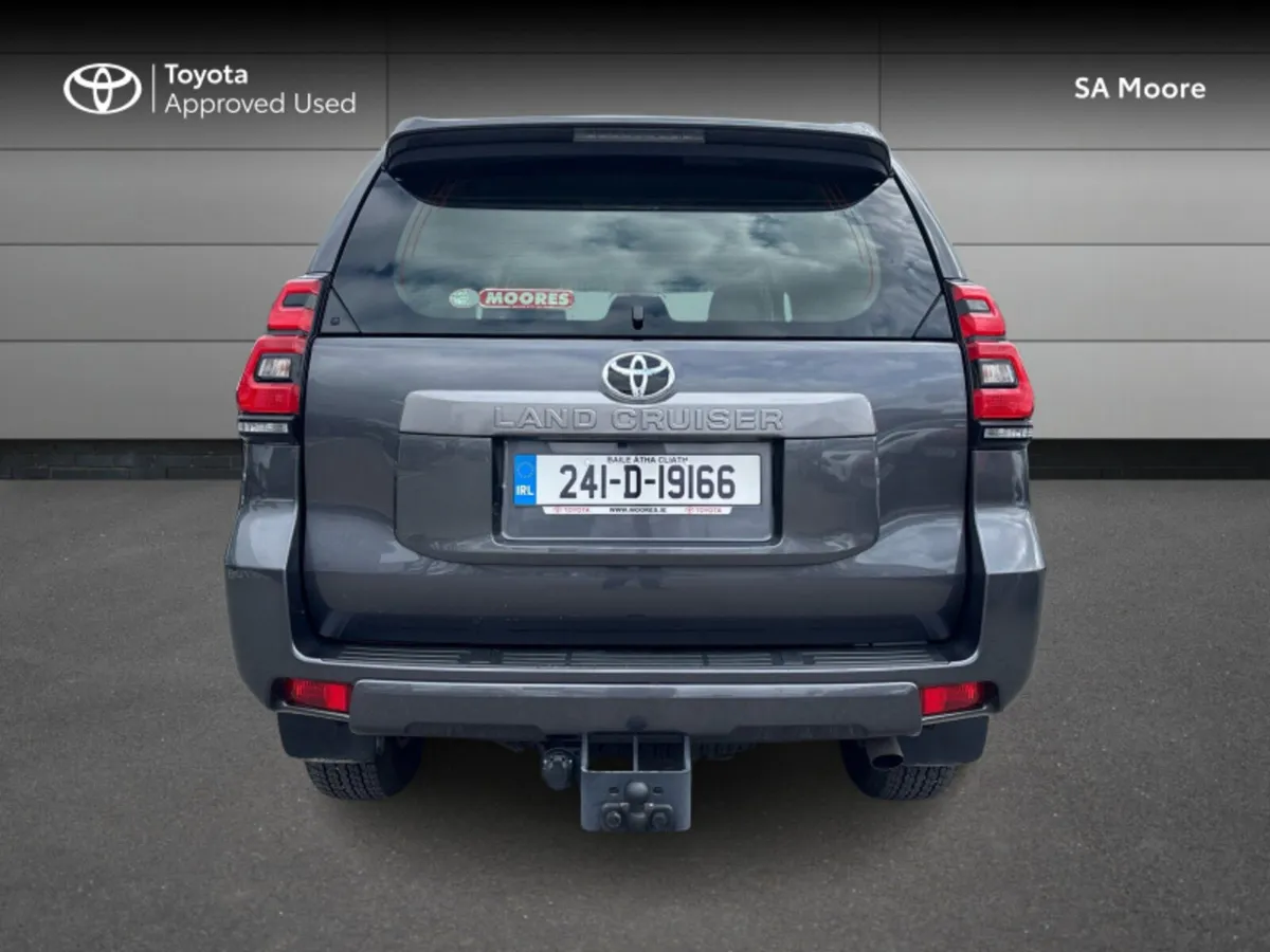 Toyota Land Cruiser LWB - AUTO - WITH VAT - Image 4