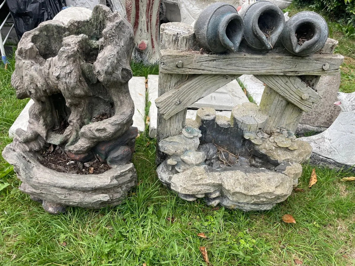 2 garden ornament fountains - Image 1