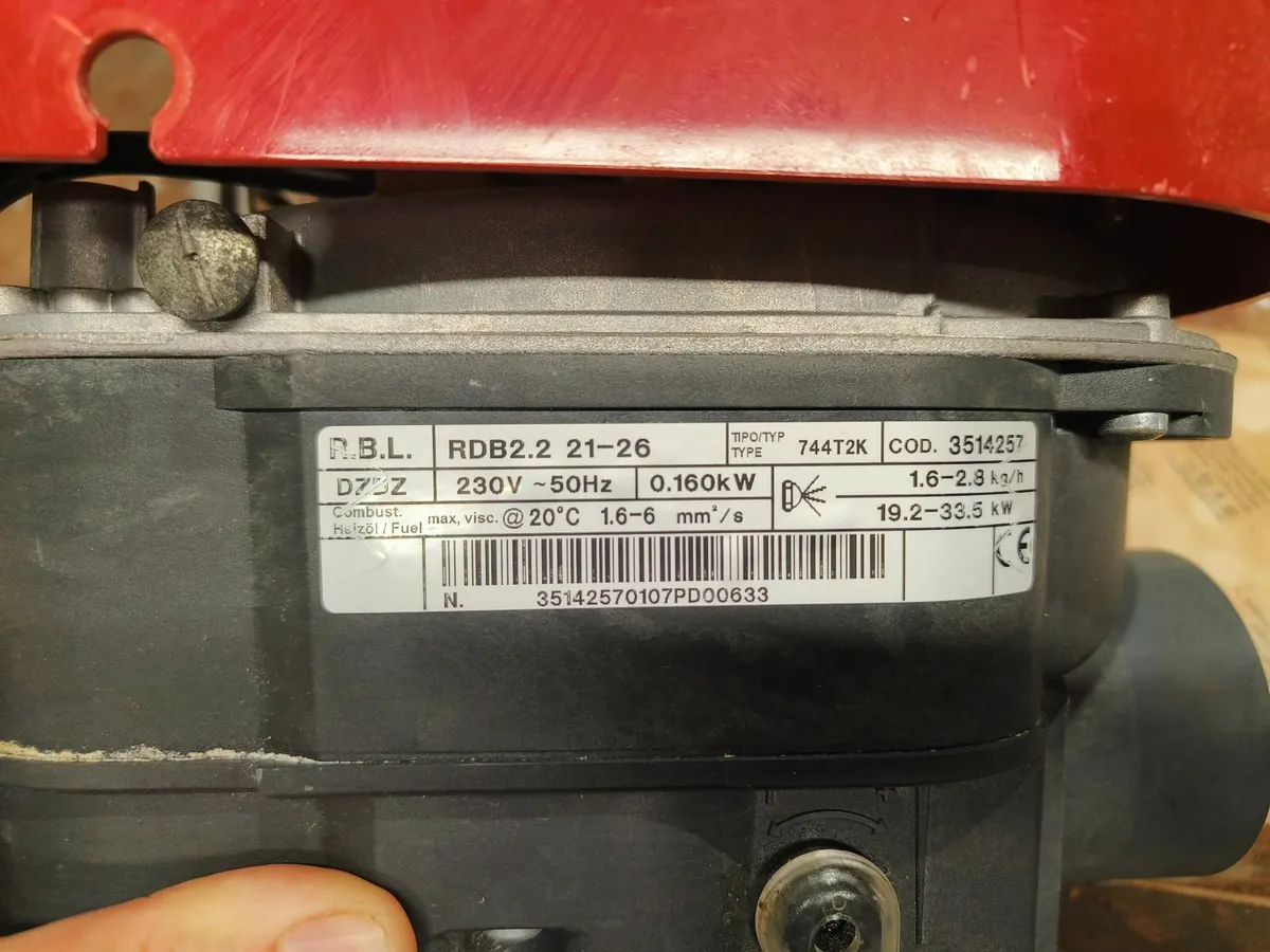 Oil burner - Image 1