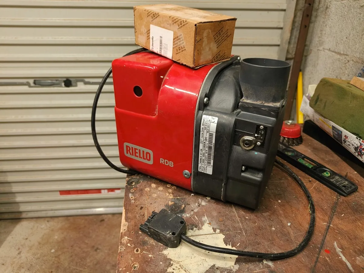 Oil burner - Image 2