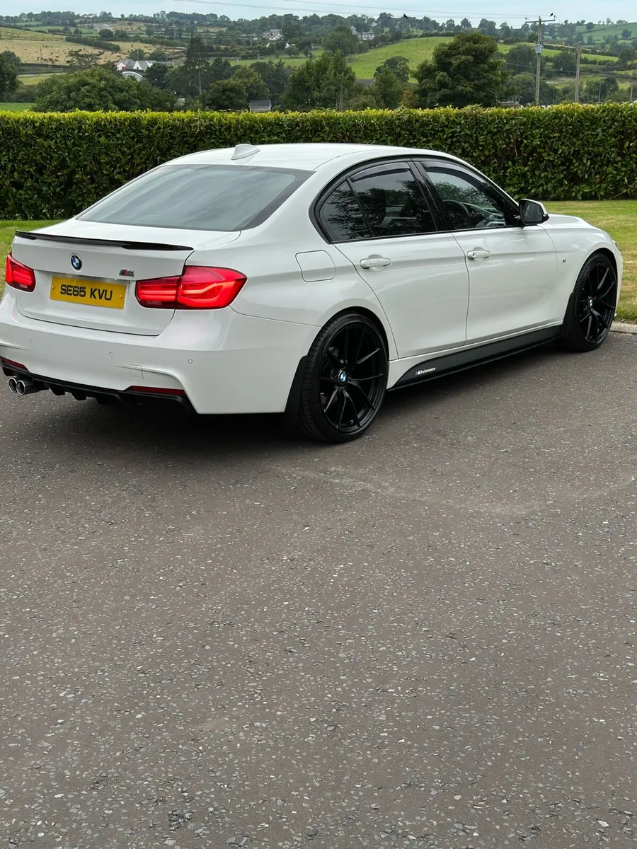 2015 BMW 320d F30 M-sport - Image 4