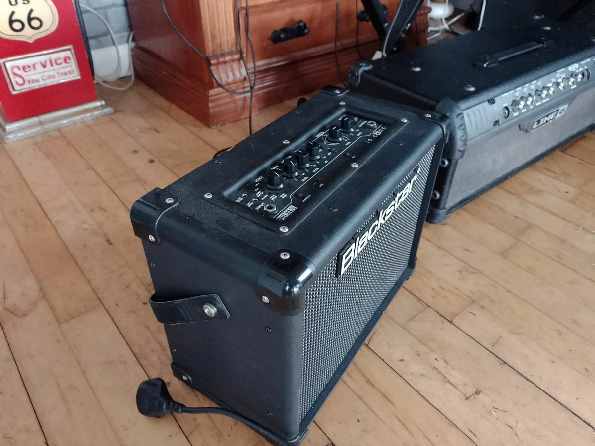 TWO GUITAR AMPLIFIERS. BLACKSTAR+ LINE 6 HEAD AMP. - Image 1