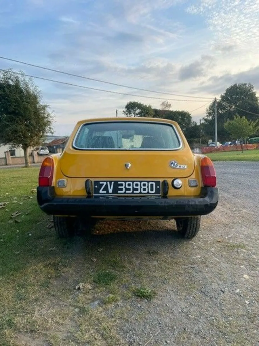 MGB GT - Image 3