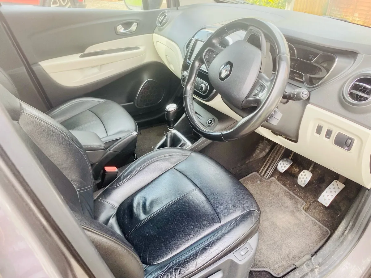Renault Captur - Image 3