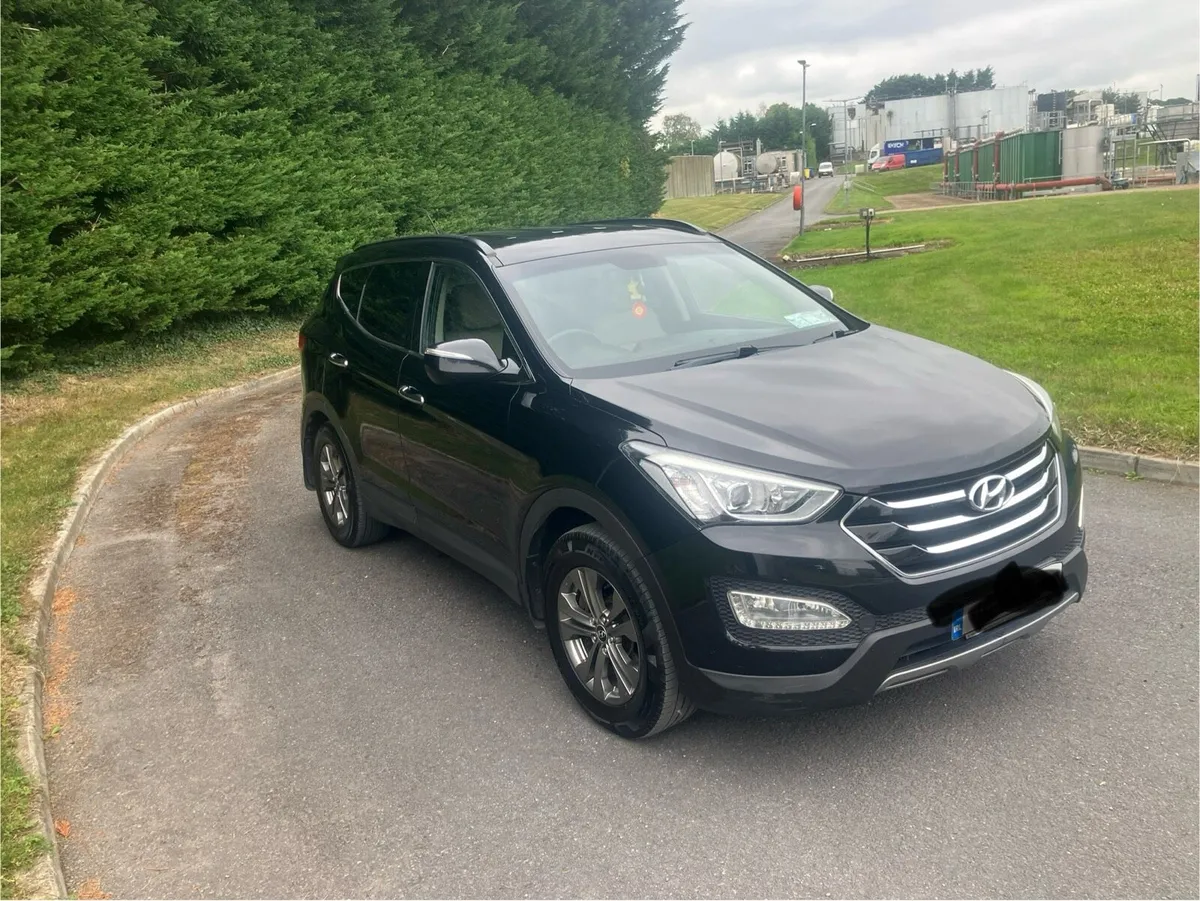 Hyundai Santa Fe - Image 1