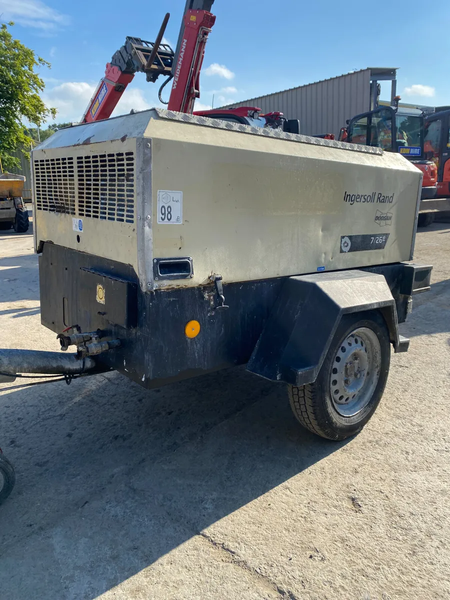 2011 INGERSOLL RAND 726E 90CFM SINGLE COMPRESSOR - Image 3