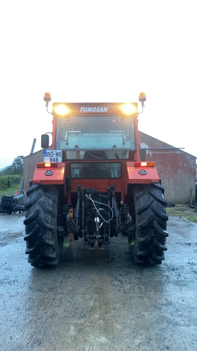 2019 Tumosan 8095 - Image 4