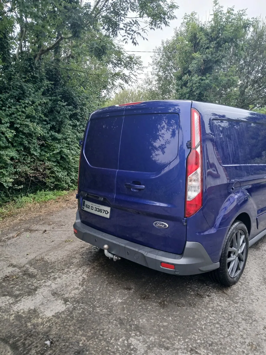 162 Blue Ford Transit Connect LWB - Image 2