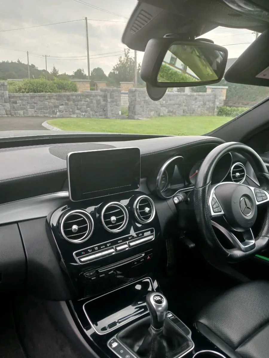 Mercedes Benz C180 AMG - Image 2