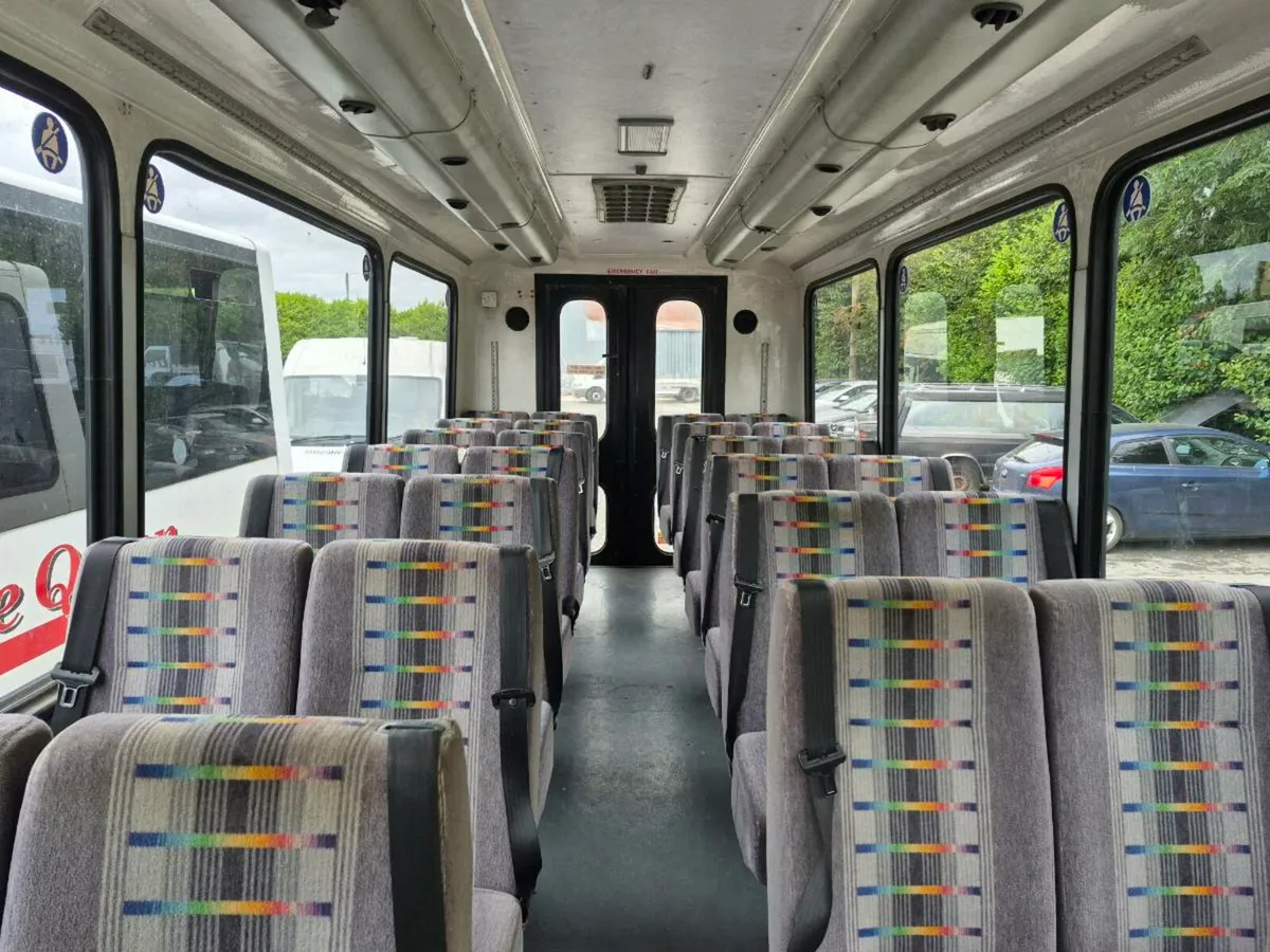 2007 Iveco daily 26 seater cvrt 10/25 tax 09/25 - Image 3