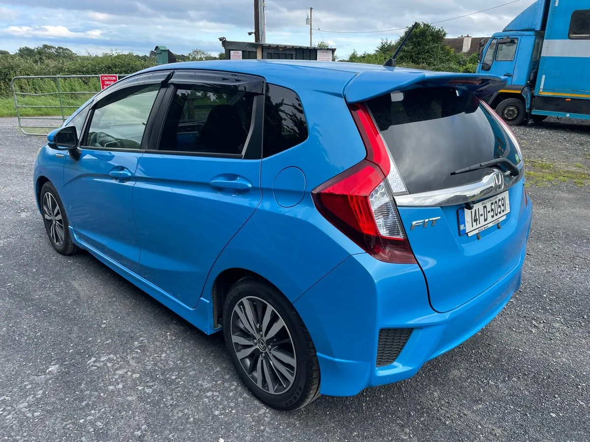 Honda Fit **S Package** Automatic - Image 4