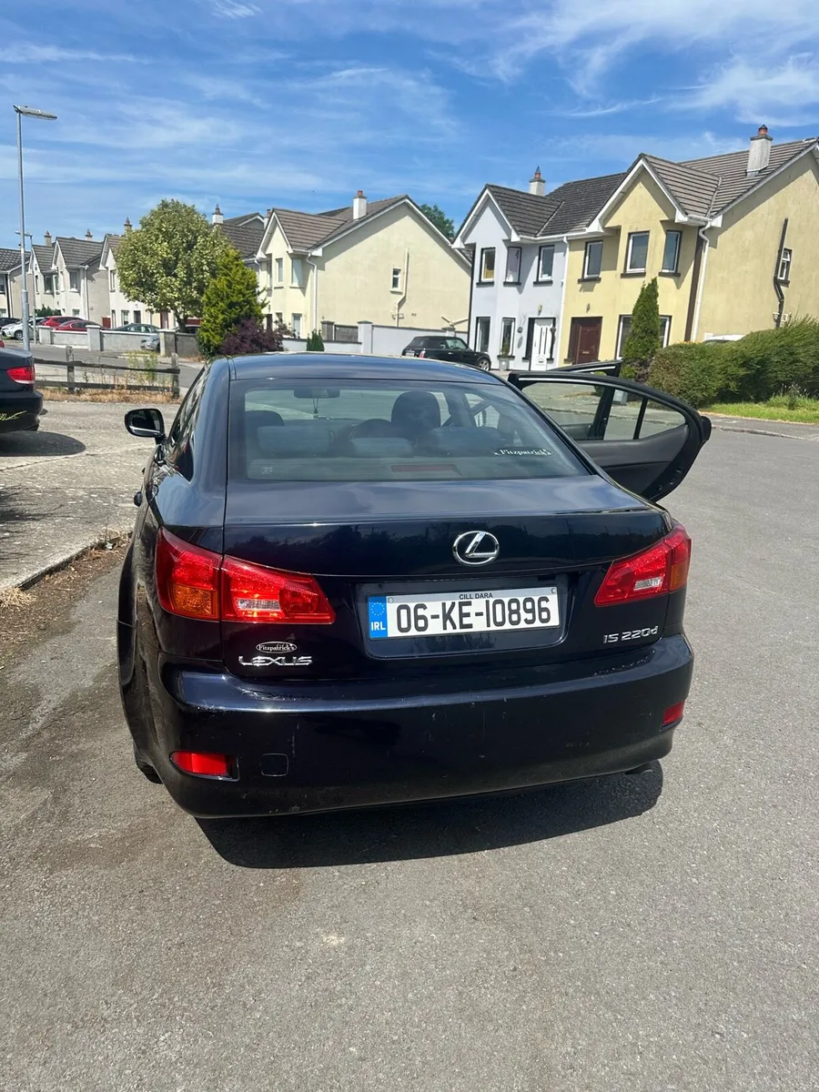 Car - Image 3