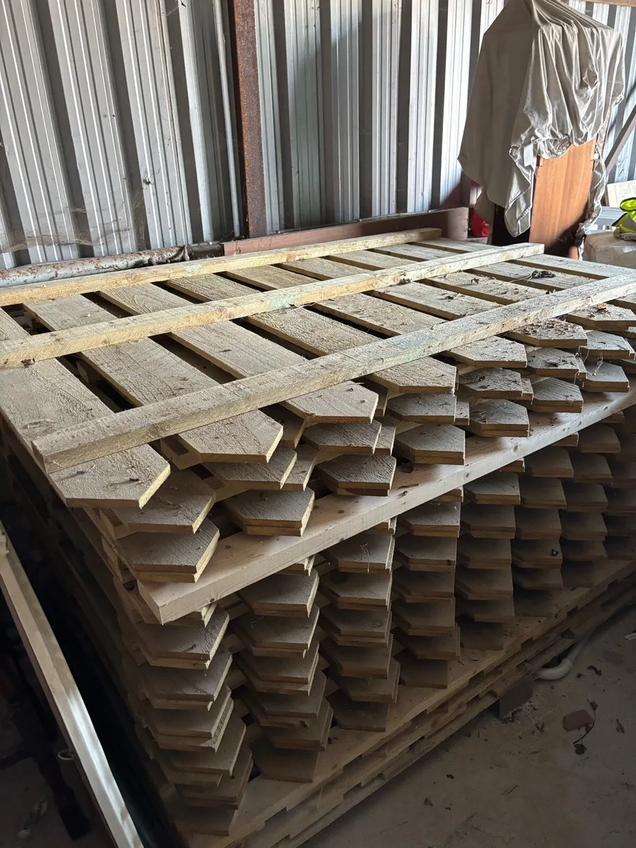 Fencing panels - Image 3