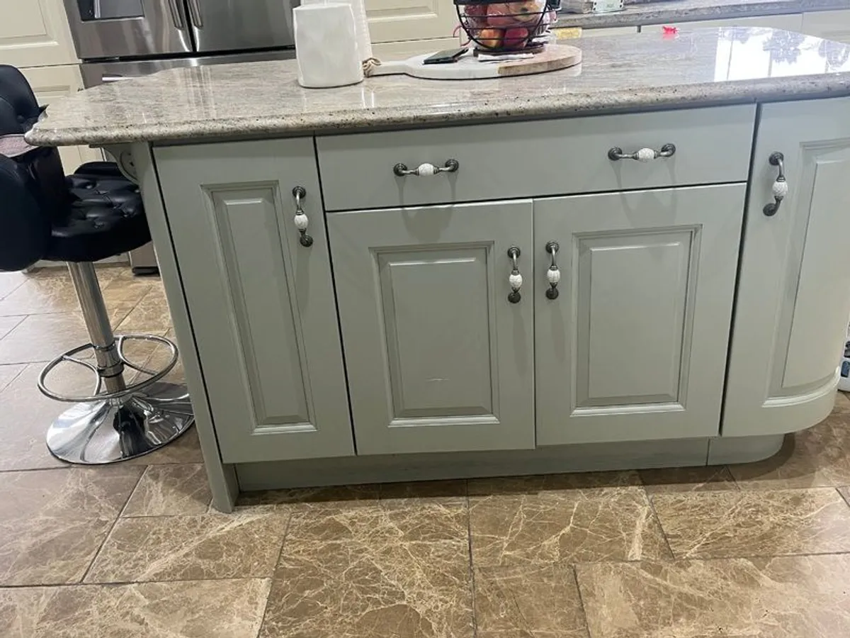 Kitchen - Image 1