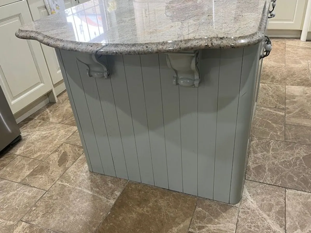 Kitchen - Image 2