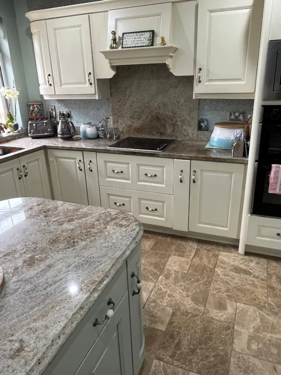 Kitchen - Image 3