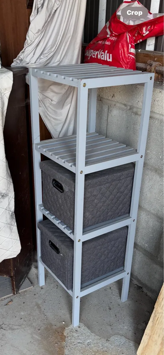 Shelving with movable drawers