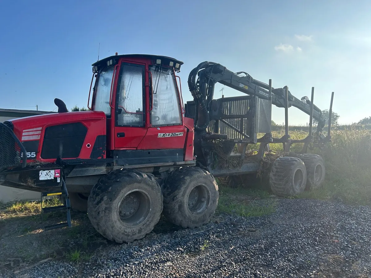 Komatsu 855 forwarder - Image 1
