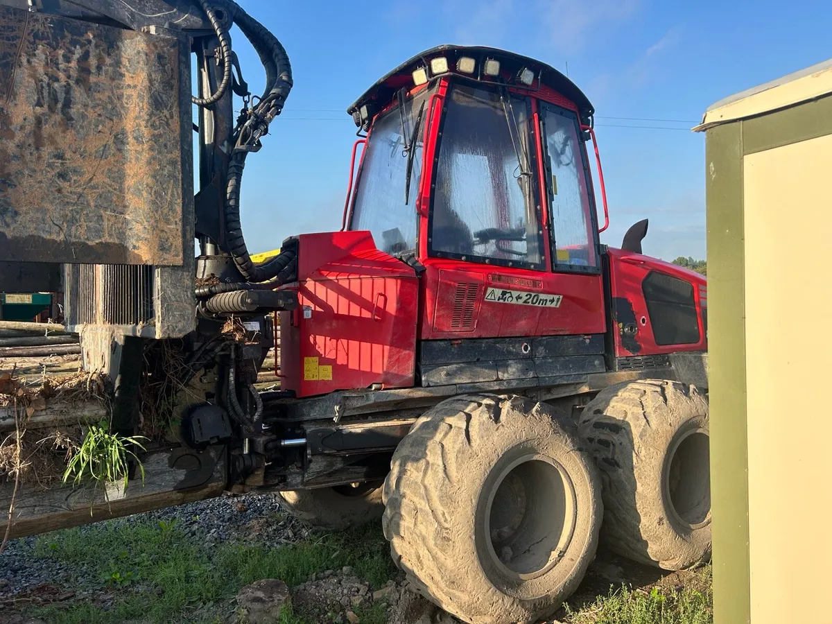 Komatsu 855 forwarder - Image 4