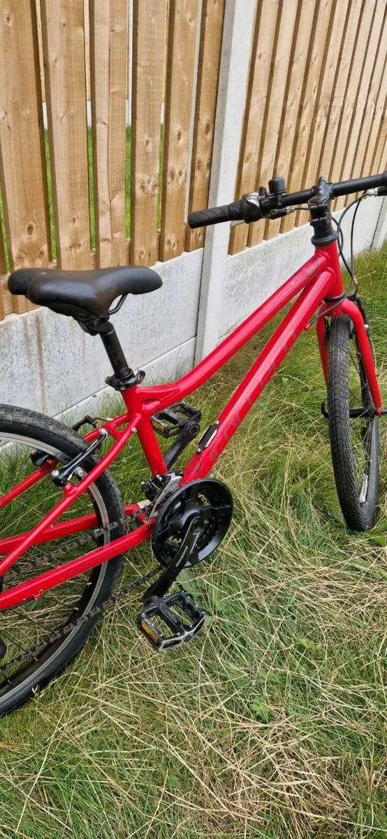 Carrera kids bike 24 inch ( serviced )( delivery ) - Image 2