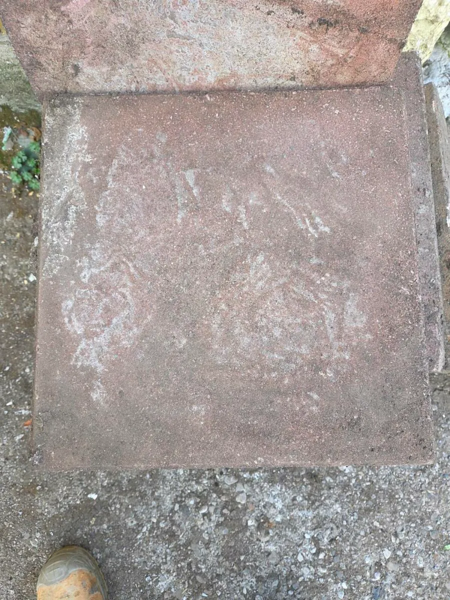 Second hand paving slabs - Image 1