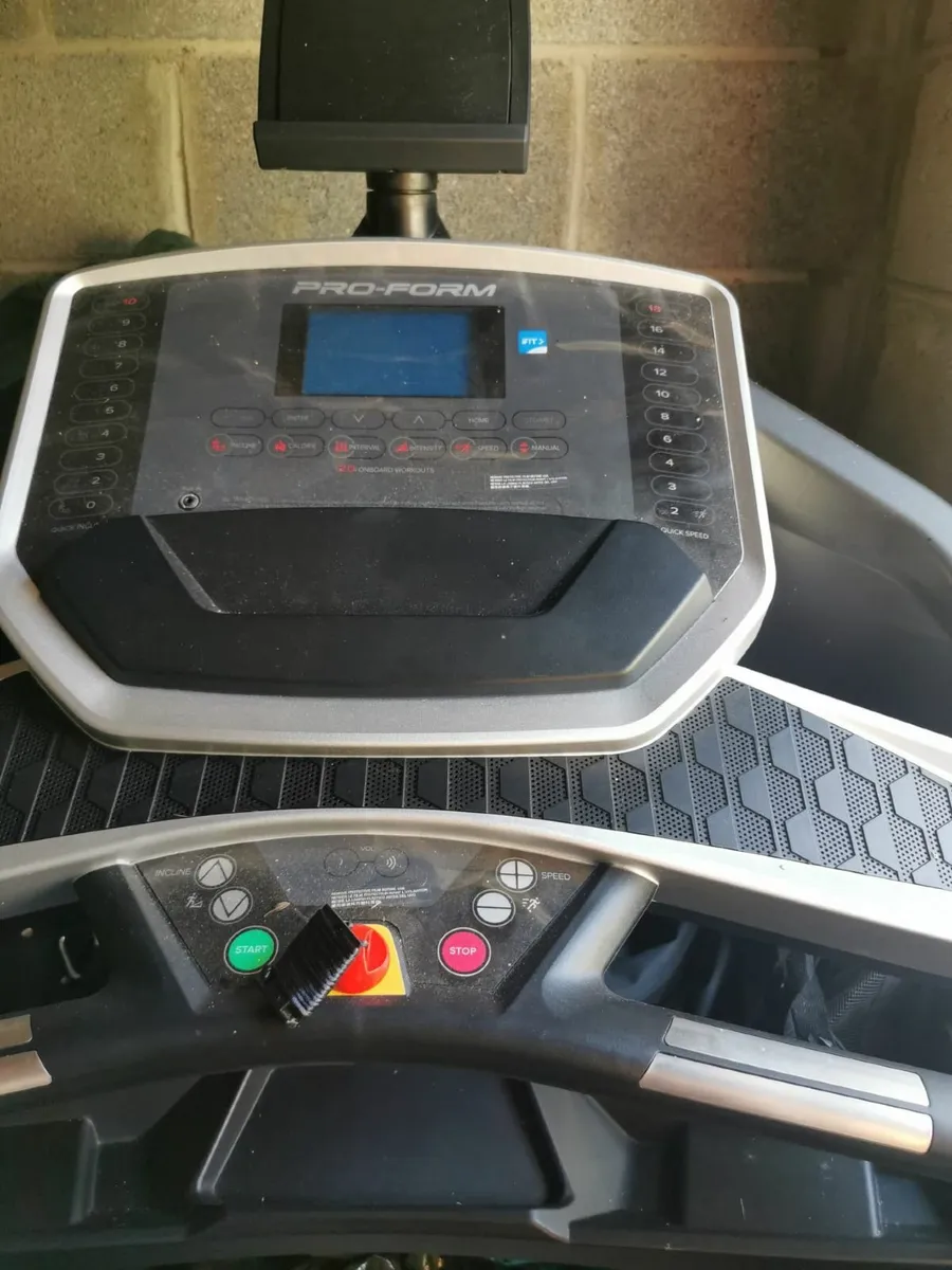 Tread mill - Image 1