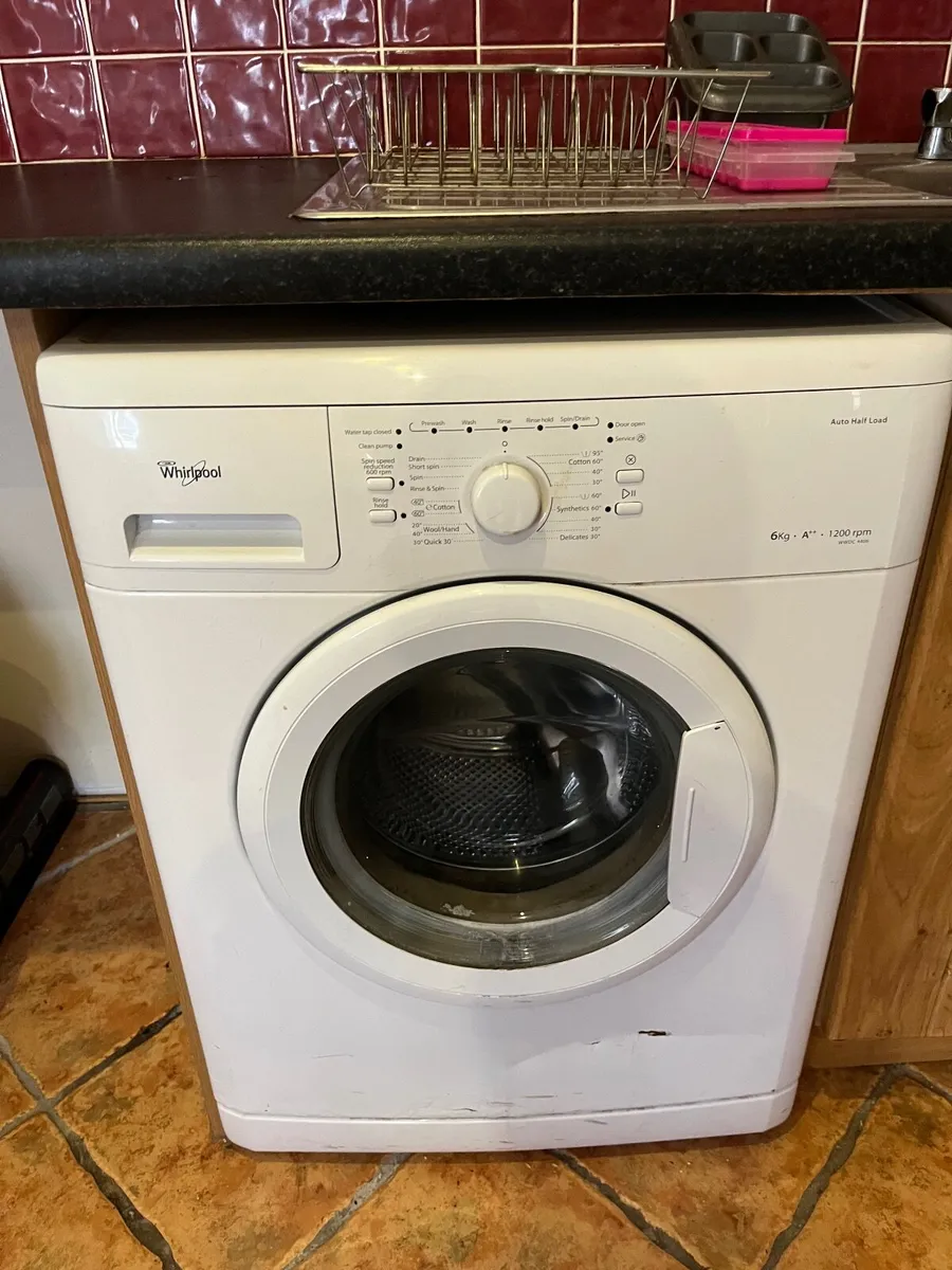 2 washing machines 1 fridge freezer - Image 3
