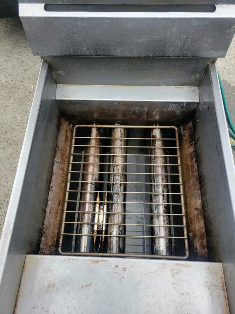 Fryer Natural Gas 3 Burner PITCO - Image 3