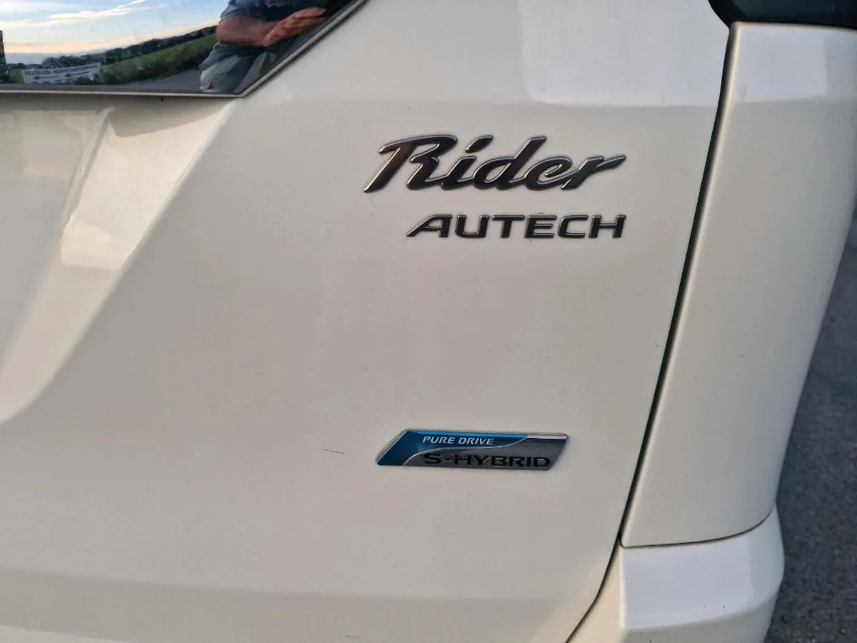 2013 Nissan Serena S-Hybrid 2.0L 8 seater 107k km - Image 3