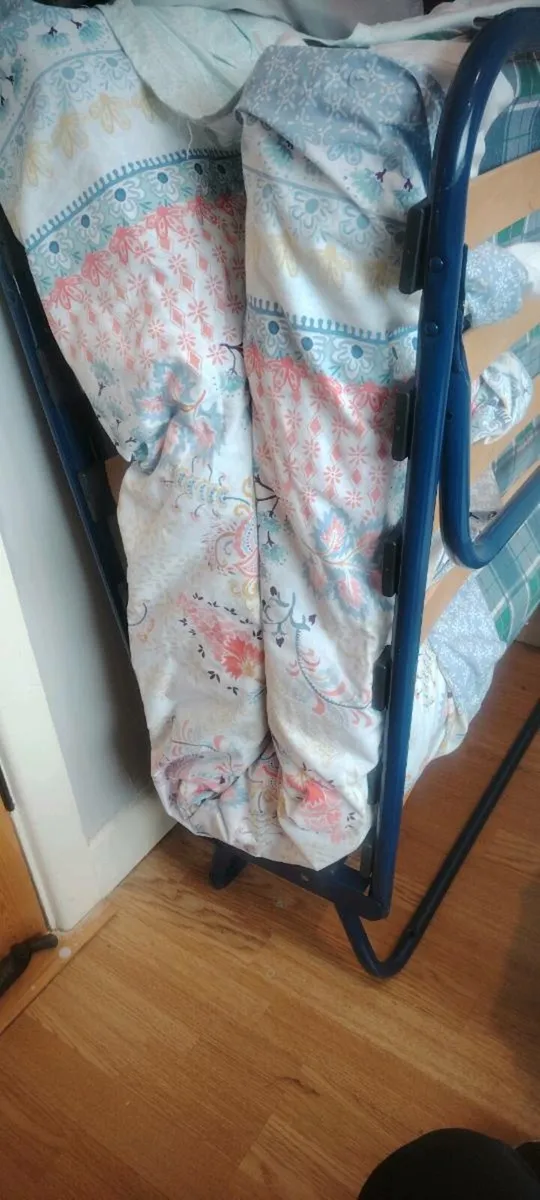 Folding bed with mattress - Image 1