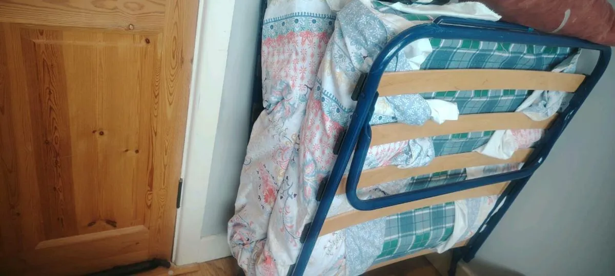 Folding bed with mattress - Image 2