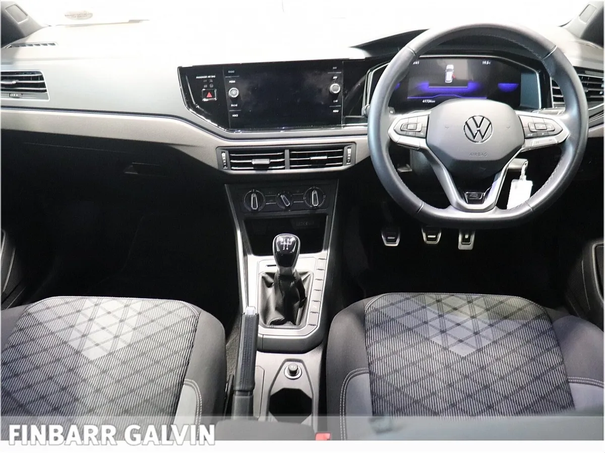 VW  Polo 1.0 TSI R LINE - Image 4