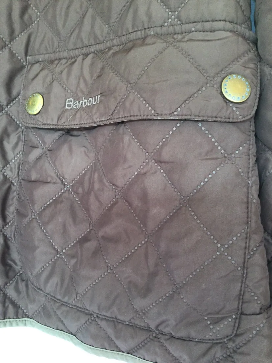 Barbour ladies jacket size medium - Image 2