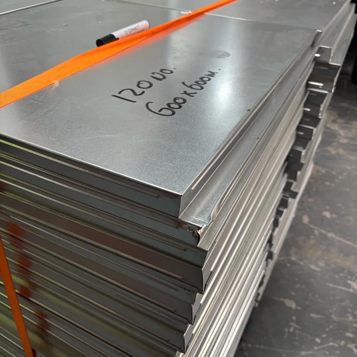Raised access floor tiles (Brand New) - Image 2