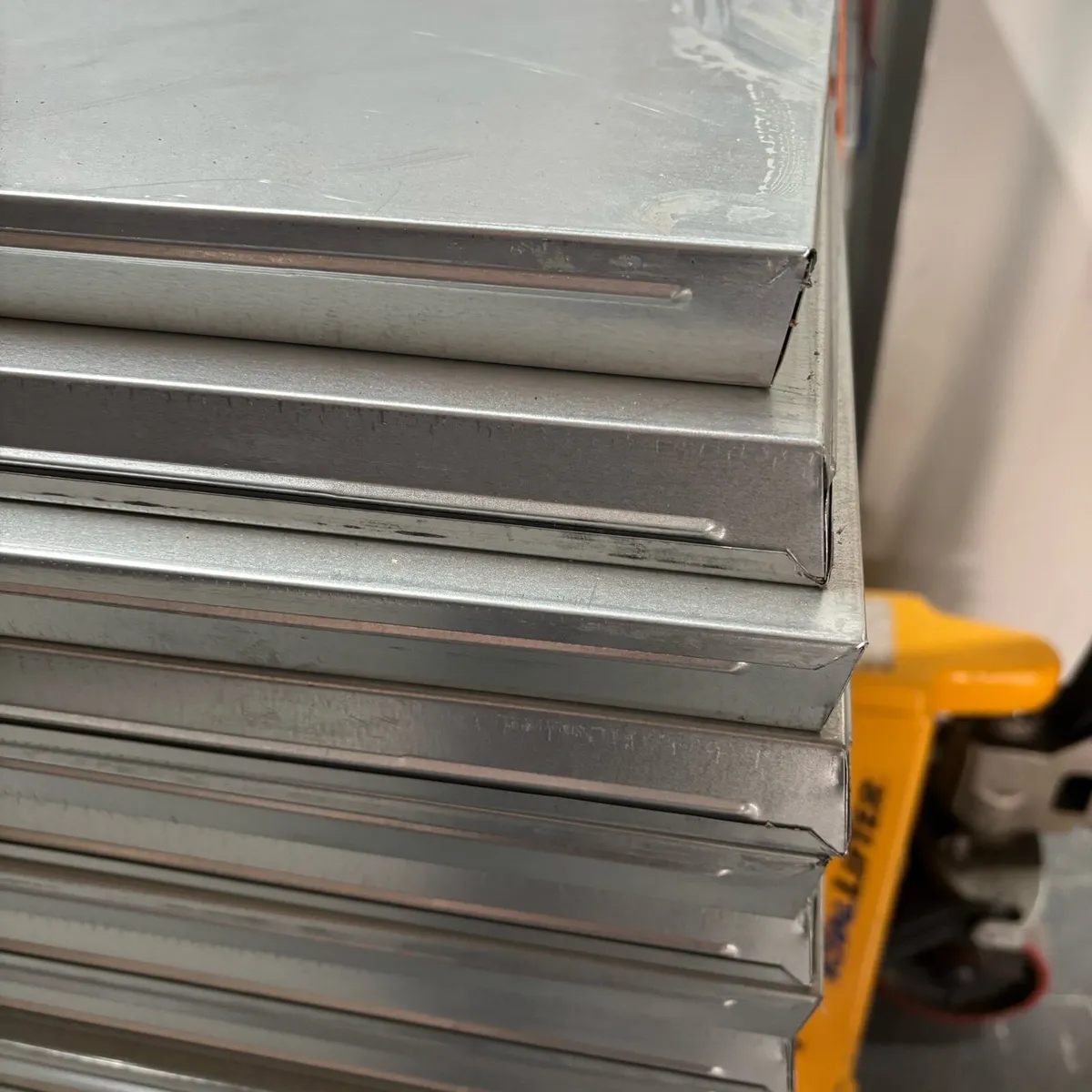 Raised access floor tiles (Brand New) - Image 4