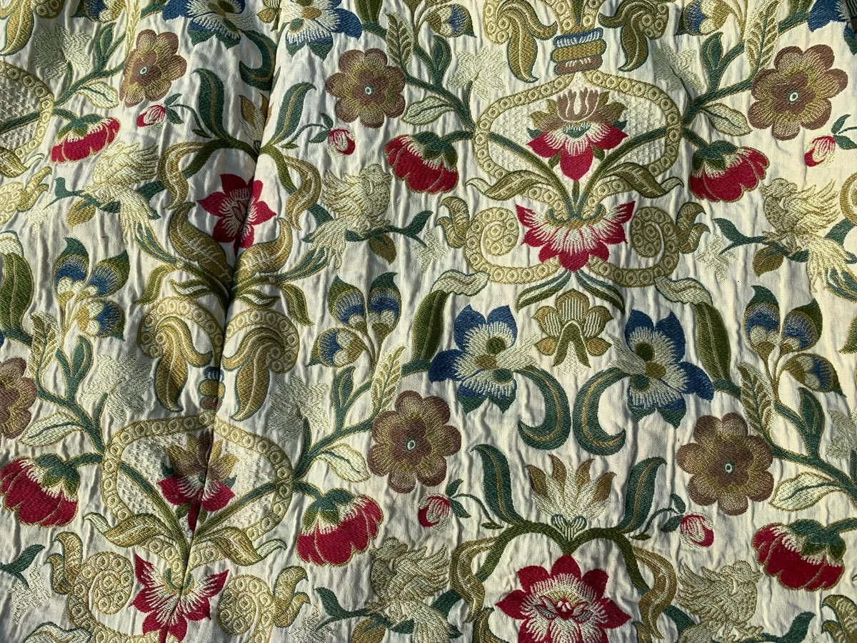 Curtains - Image 3