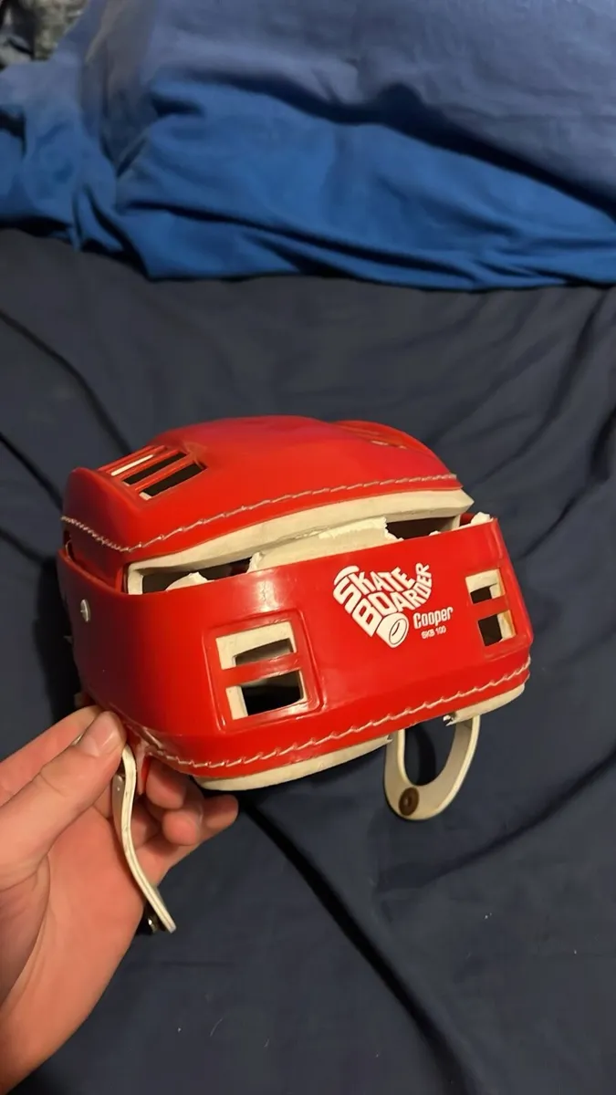 Skateboarder Helmet - Image 2