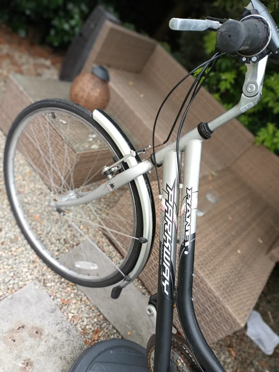 Ladies bicycle - Image 1