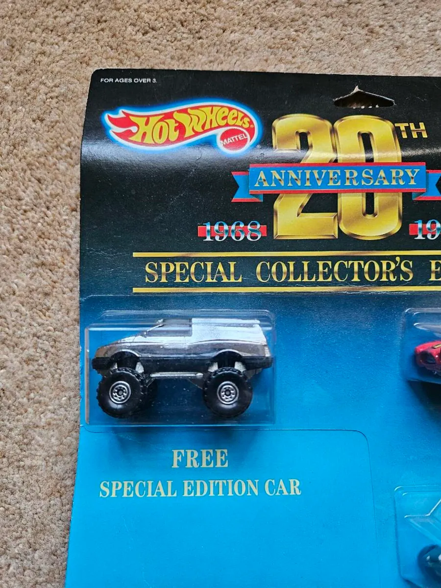 Corgi Hotwheels 20th Anniversary Set - Image 2