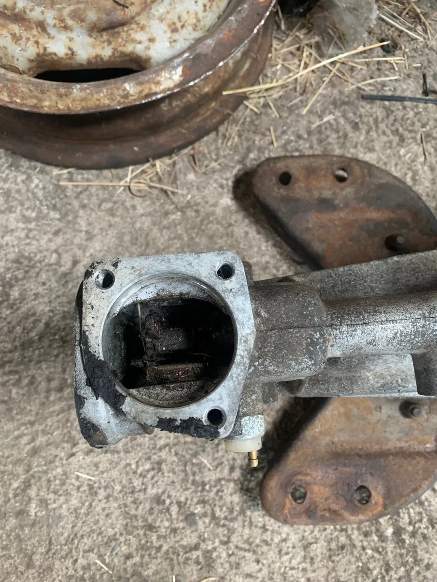 Ford Type 9 Gear Box for Sale - Image 3
