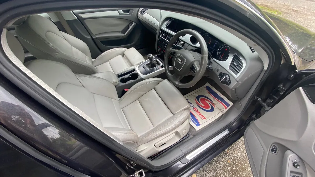 Audi A4 2009 Petrol Turbo - Image 4